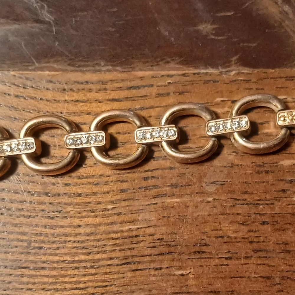 Source Unknown Elegant Gold And Silver Bracelet - image 3